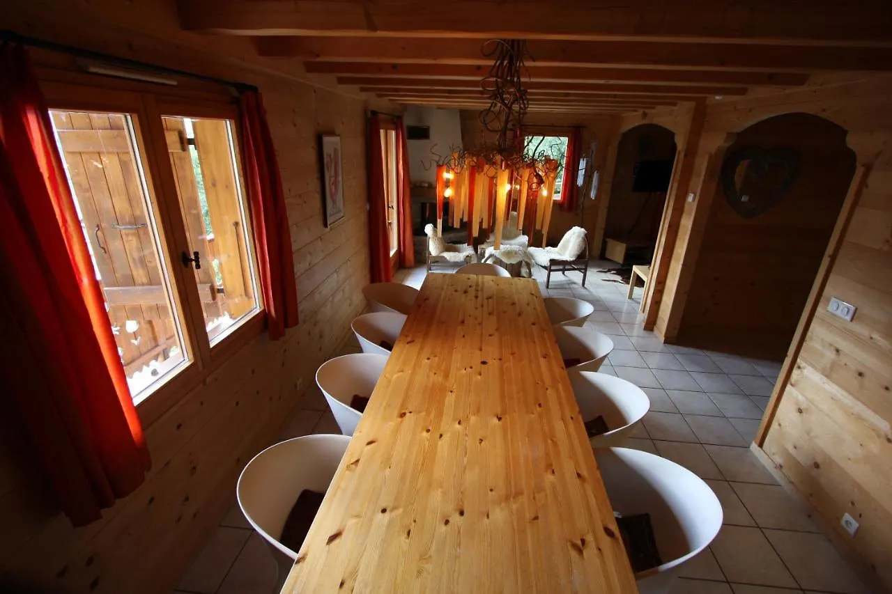 Chalet La Rose Montriond 0*,